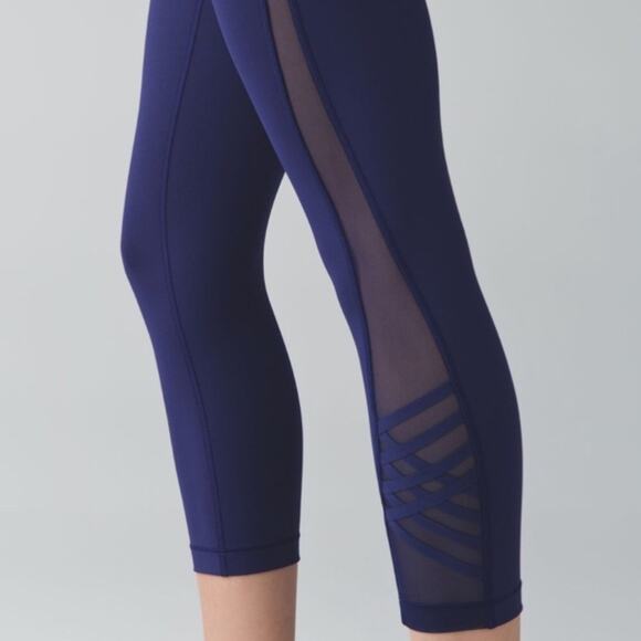 Lululemon Minimalist crop leggings in blue - mesh criss cross high rise - Picture 7 of 12